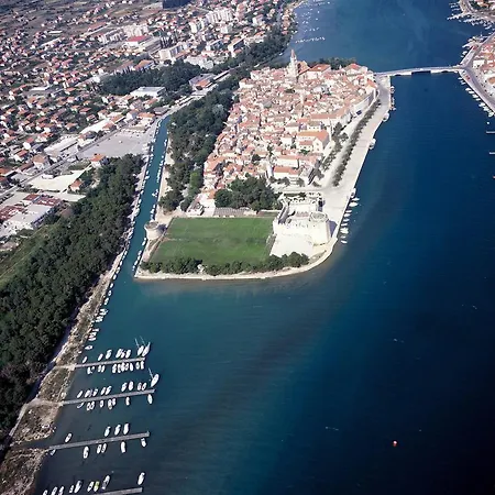 Apartments Sofija Trogir Exterior photo